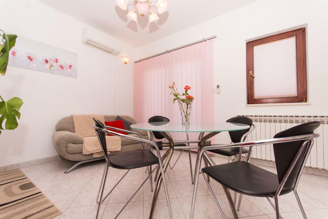 Apartman Mina Trogir Eksteriør billede